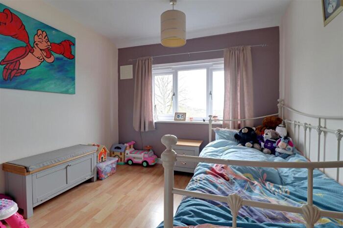 2 Bedroom Semi-Detached House For Sale In Ian Road, Newchapel, ST7