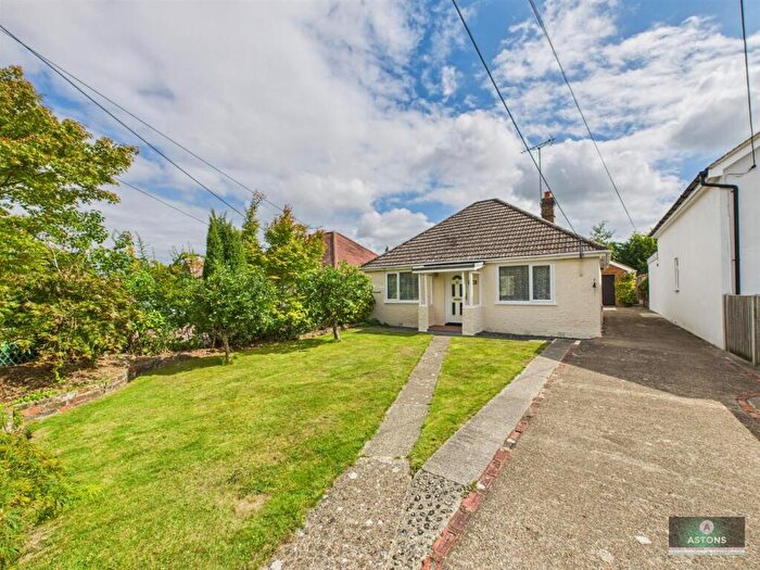 2 Bedroom Detached Bungalow For Sale In North Road, Three Bridges, RH10