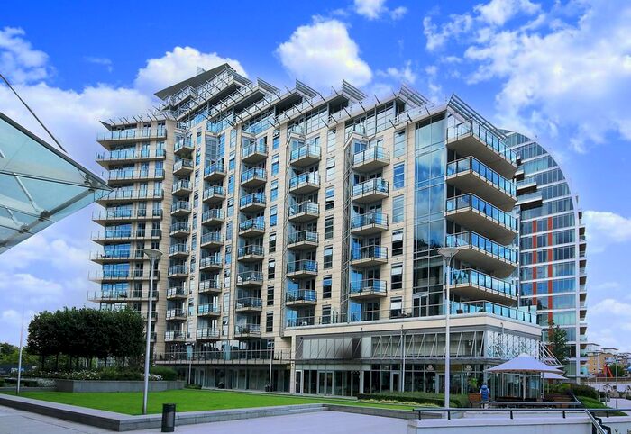 2 Bedroom Flat To Rent In Battersea Reach, Wandsworth, London SW18