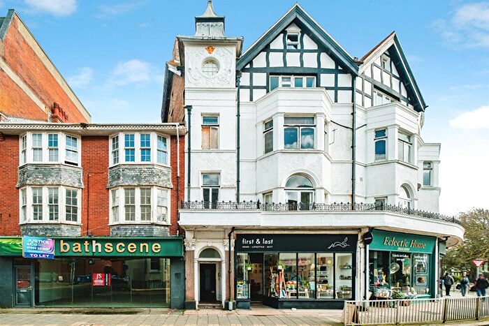 3 Bedroom Apartment For Sale In Brighton Road, Worthing, BN11