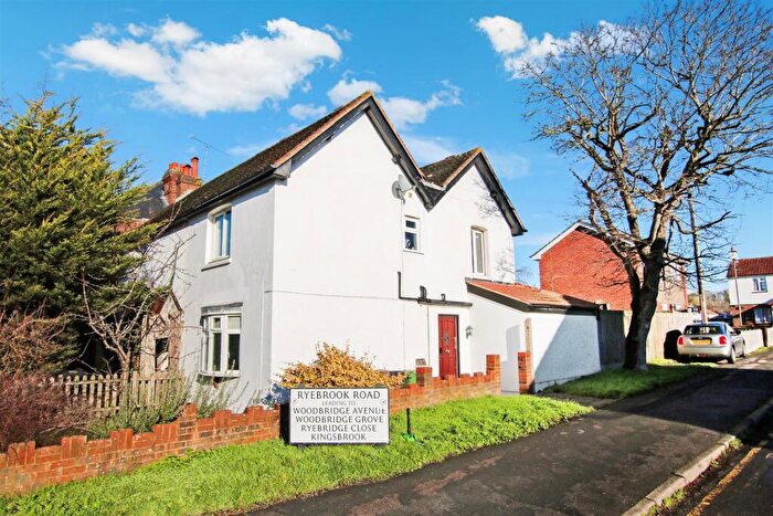 3 Bedroom Semi Detached House For Sale In Kingston Road, Leatherhead, KT22