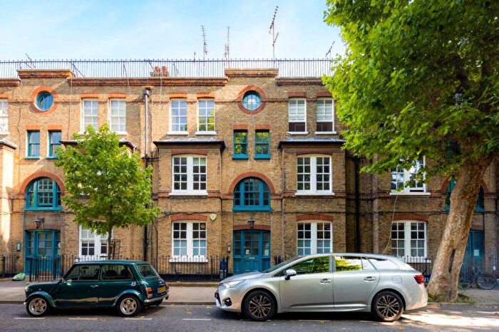 2 Bedroom Flat For Sale In Haberdasher Street, London, N1