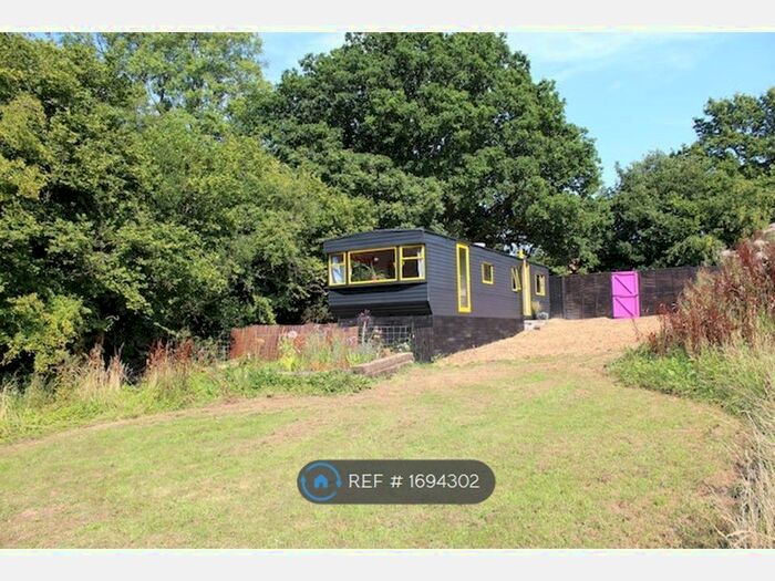 2 Bedroom Detached House To Rent In Little Dragon Lodge, Llanpumsaint, SA33