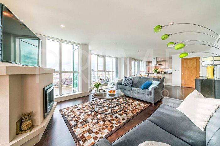 2 Bedroom Flat To Rent In Hamilton House, St George Wharf, Vauxhall, SW8