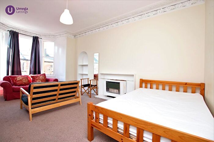 3 Bedroom Apartment To Rent In Bruntsfield Avenue, Bruntsfield, Edinburgh, EH10
