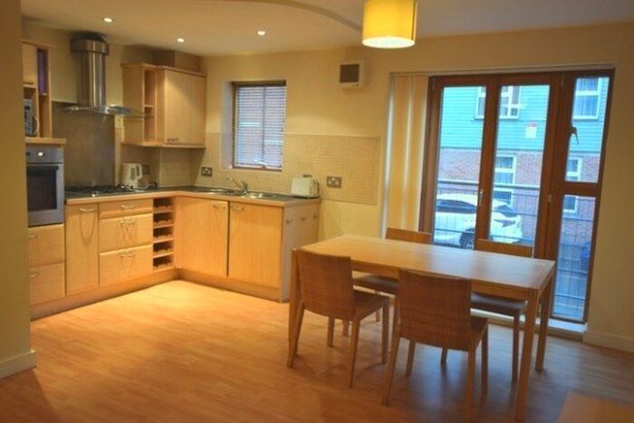 2 Bedroom Flat To Rent In Leadmill Court, Sheffield, S1