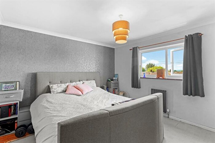 3 Bedroom End Of Terrace House For Sale In Bowley Road, Hailsham, BN27