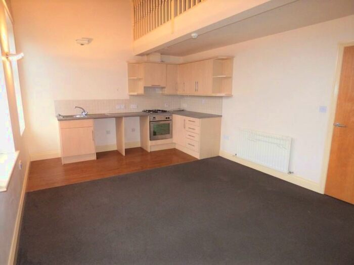 1 Bedroom Apartment To Rent In Church Street, Keighley, BD21