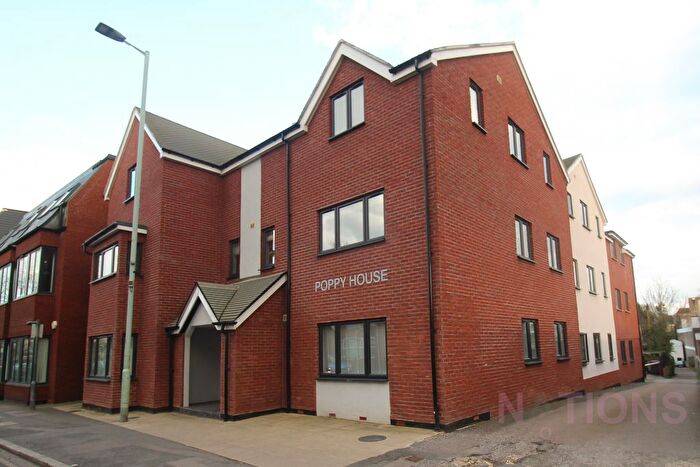 2 Bedroom Flat To Rent In Poppy House, Paynes Park, Hitchin, SG5