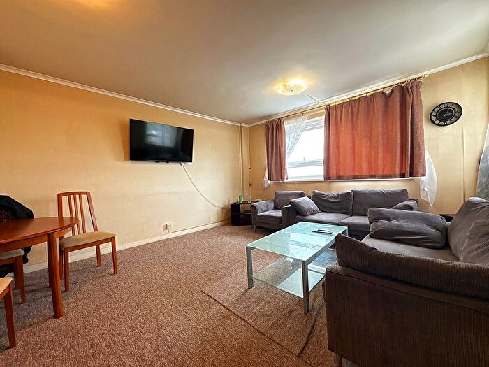 2 Bedroom Flat For Sale In St. Marys Court, Peterborough, PE1