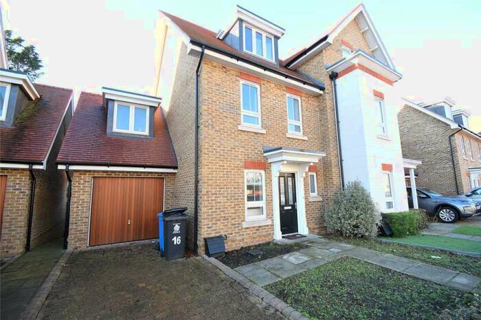 3 Bedroom Semi-Detached House To Rent In Brambling Way, Maidenhead, Berkshire, SL6