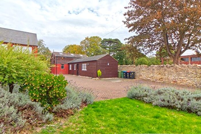 1 Bedroom Maisonette To Rent In Wesley Mews, Stony Stratford, Milton Keynes, MK11