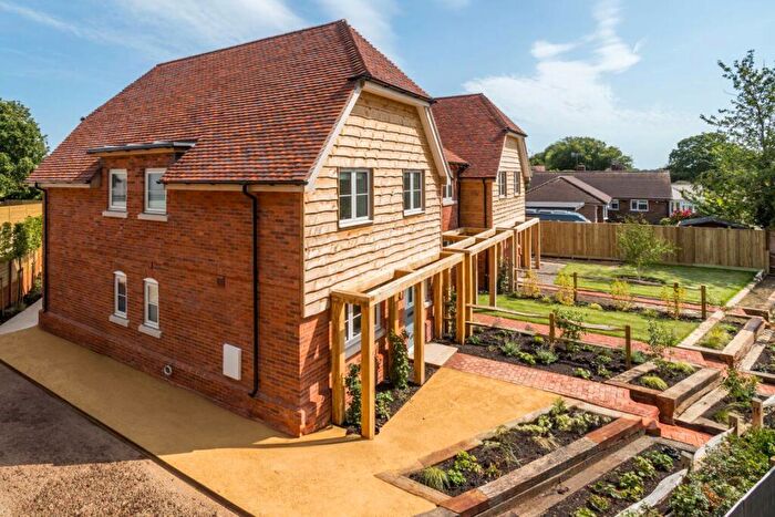 3 Bedroom House To Rent In Claytons Corner, Birdham, PO20