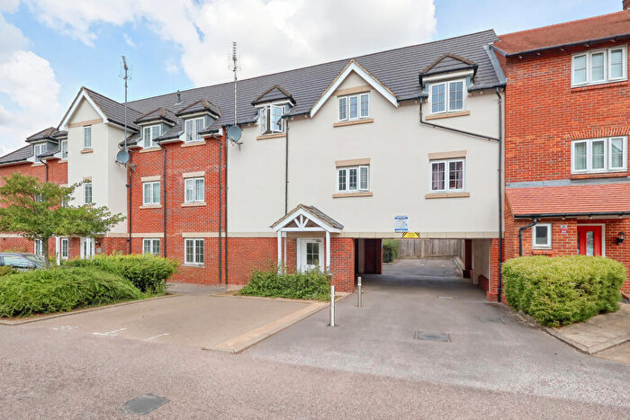 2 Bedroom Apartment For Sale In Grange Drive, High Wycombe, Buckinghamshire, HP13