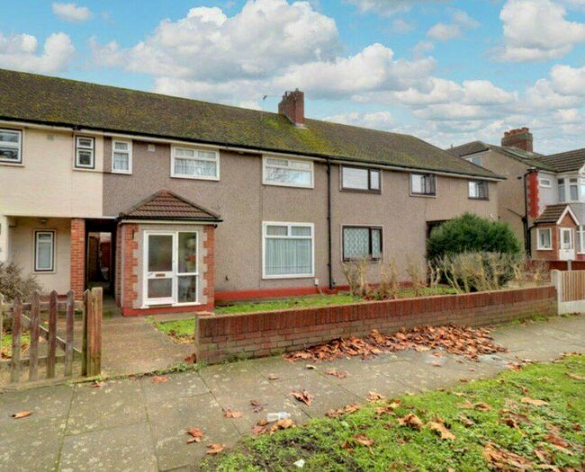 2 Bedroom Semi-Detached House To Rent In Rush Green Road, Rush Green, Romford, RM7