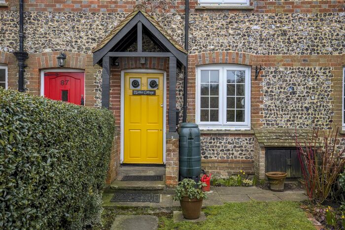 3 Bedroom Property To Rent In The Street, Puttenham, Guildford, GU3