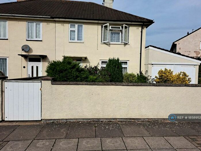 3 Bedroom Semi-Detached House To Rent In Cokayne Road, Leicester, LE3