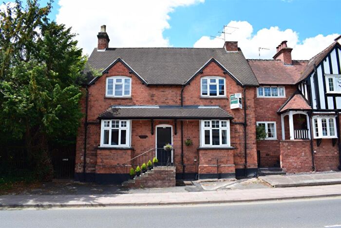 2 Bedroom Apartment To Rent In High Street, Henley-In-Arden, B95