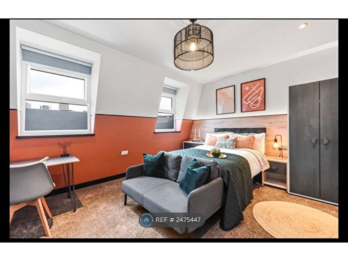 Studio To Rent In Elverson Road, London, SE8