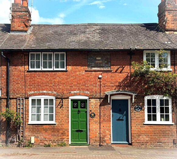 2 Bedroom Terraced House For Sale In Northfield End, Henley-On-Thames, RG9