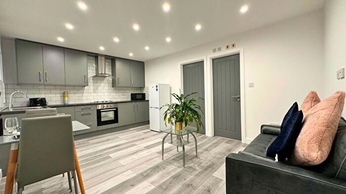 1 Bedroom Flat To Rent In Albany Road, Earlsdon, CV5