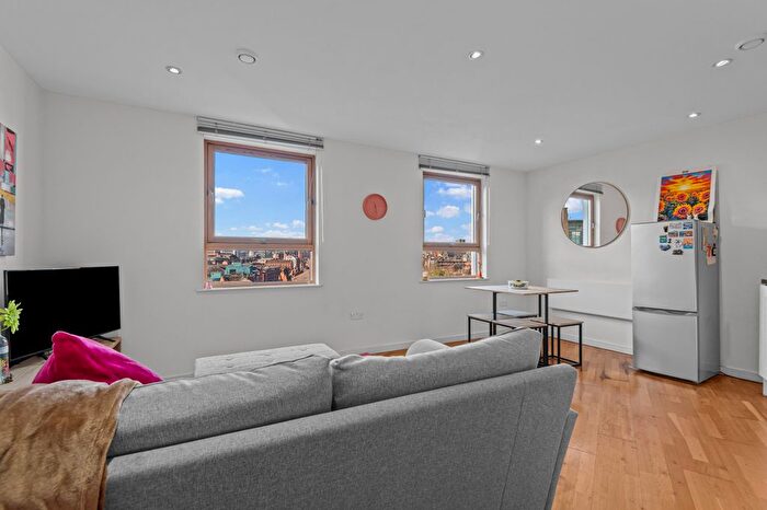 1 Bedroom Flat For Sale In East Street, Leeds, LS9