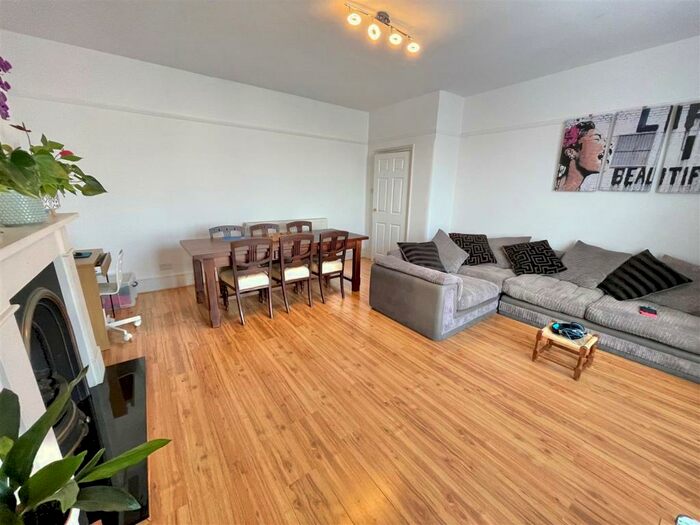 3 Bedroom Apartment To Rent In Gloucester Road, Bishopston, Bristol, BS7