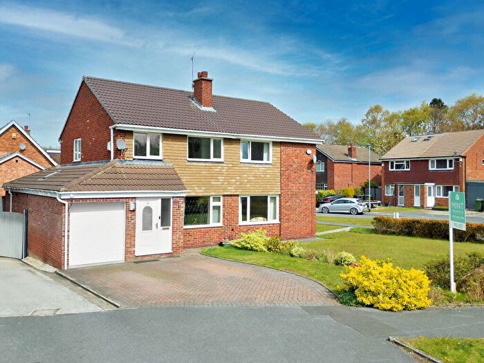 3 Bedroom Semi-Detached House To Rent In Birkdale Drive, Leeds, LS17