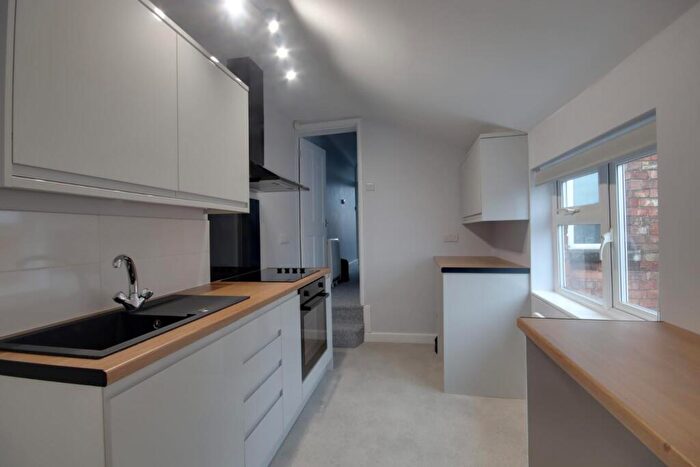 1 Bedroom Flat To Rent In Bristol Road, Gloucester, GL1