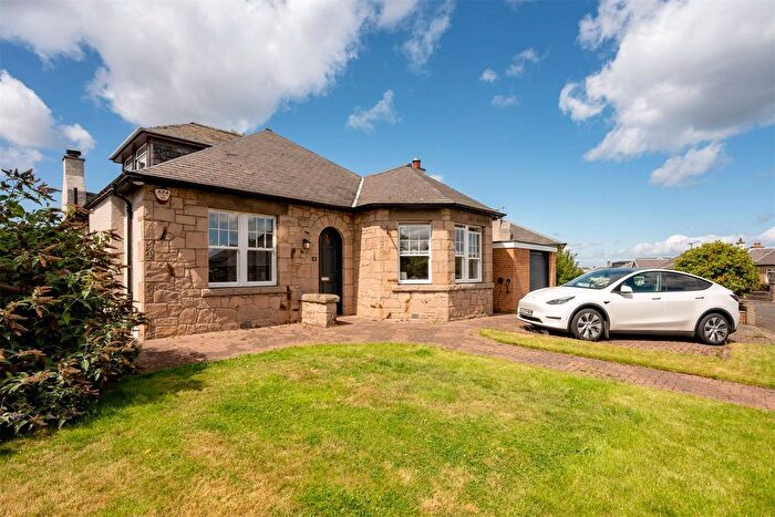 5 Bedroom Property For Sale In Duddingston Square East, Duddingston, Edinburgh, EH15