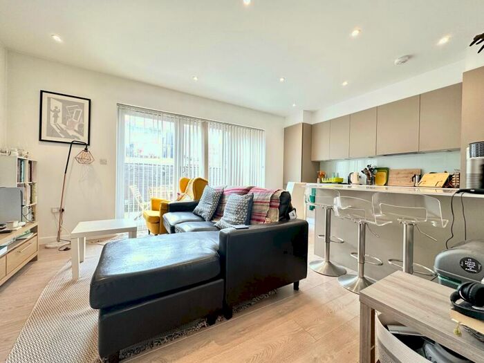 1 Bedroom Flat To Rent In Seven Sisters Road, London, N4