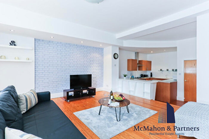 2 Bedroom Apartment To Rent In City Road, City Road, London, EC1Y