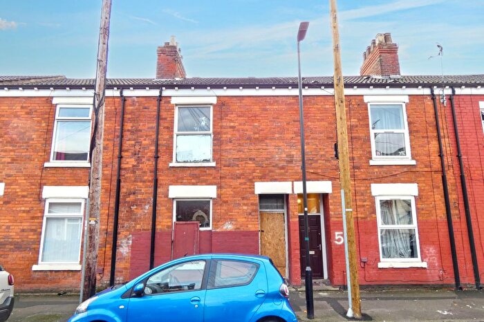 3 Bedroom Terraced House For Sale In Tyne Street, Hull, HU3