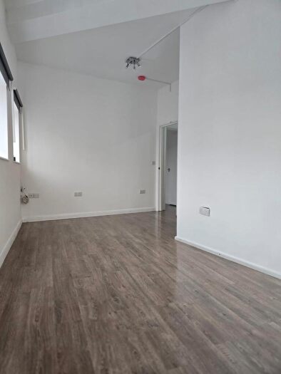 2 Bedroom Flat To Rent In Santosh House, Handsworth Avenue, E4