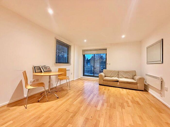 1 Bedroom Apartment To Rent In Devonport Street, E1