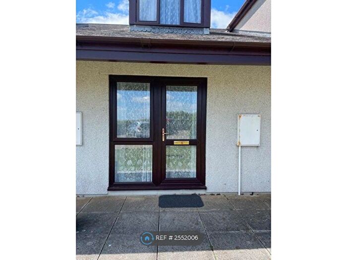 1 Bedroom Flat To Rent In Bindown Court, Looe, PL13