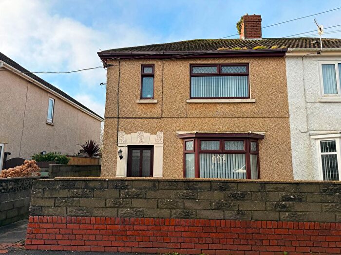 3 Bedroom Semi Detached House For Sale In Silver Terrace, Burry Port, SA16