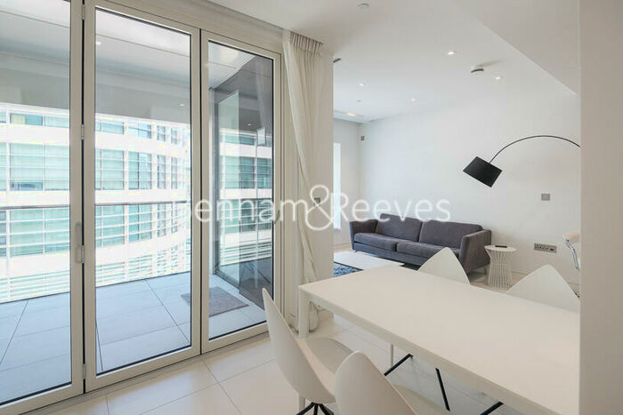 1 Bedroom Apartment To Rent In Sugar Quay, Water Lane, EC3R