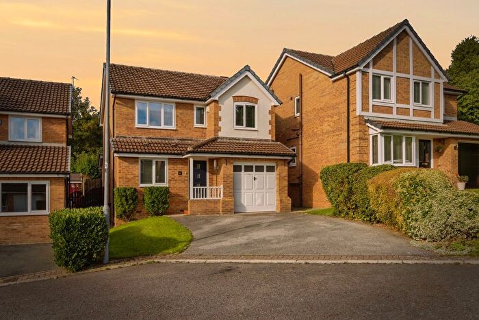 4 Bedroom Detached House For Sale In Sherwood Drive, Wakefield, West Yorkshire, WF2