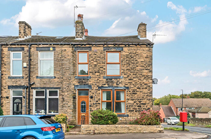3 Bedroom End Of Terrace House For Sale In The Lanes, Pudsey, West Yorkshire, LS28
