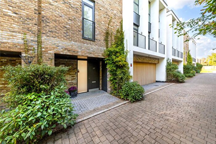 4 Bedroom Terraced House For Sale In Northrop Road, Trumpington, Cambridge, Cambridgeshire, CB2