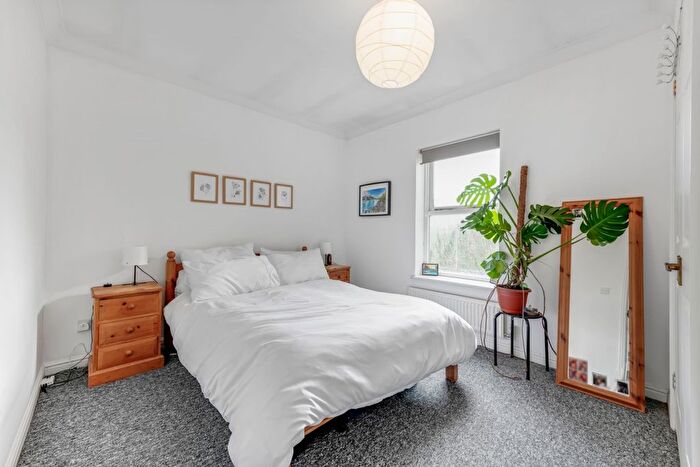 2 Bedroom Flat To Rent In Cavendish Road, London, NW6