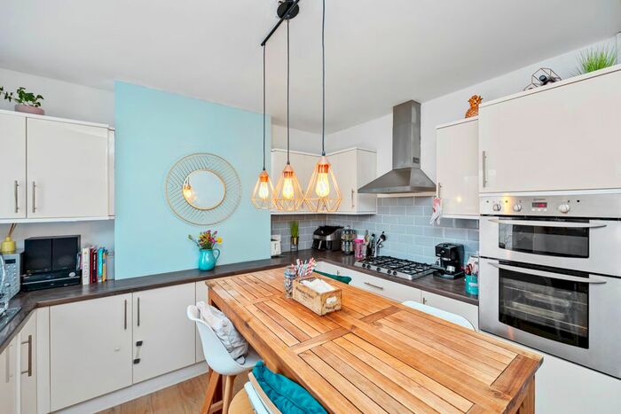 4 Bedroom Terraced House To Rent In Brading Road, Brighton, BN2