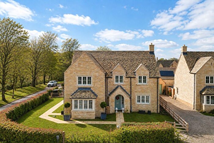 4 Bedroom Detached House For Sale In Oak Road, Down Ampney, Cirencester, Gloucestershire, GL7