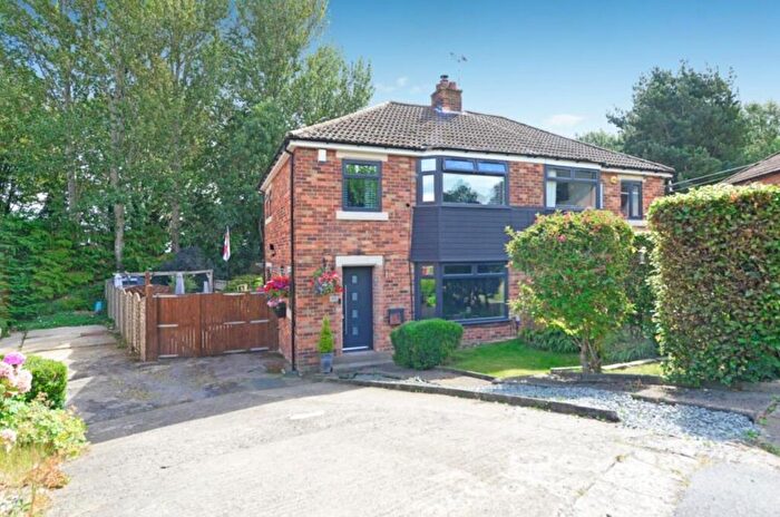 3 Bedroom Semi-Detached House For Sale In Pellon Terrace, Idle/Thackley Bradford, BD10