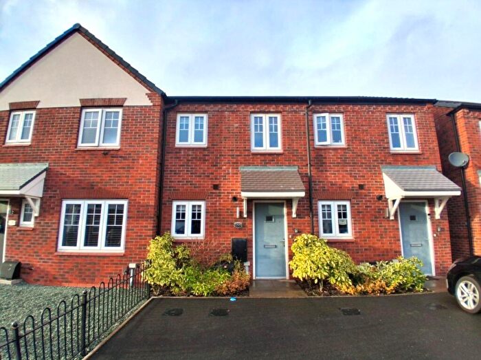 2 Bedroom Terraced House To Rent In Meadow Way, Tamworth, Staffordshire, B79