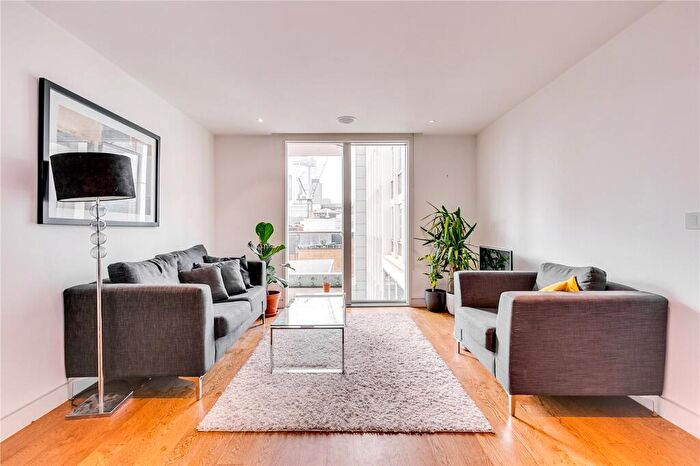 1 Bedroom Flat To Rent In Leonard Street, Shoreditch, EC2A