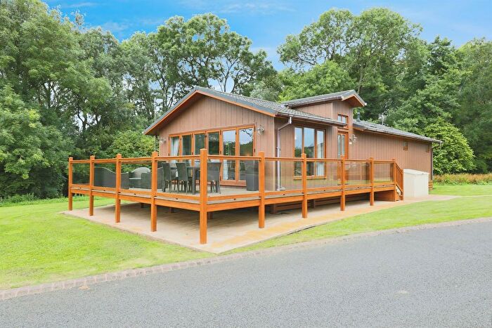 3 Bedroom Mobile/park Home For Sale In Malvern View, Stanford Bishop, Worcester, WR6