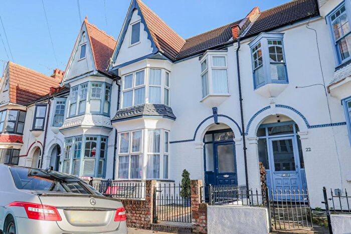 4 Bedroom Terraced House To Rent In Leigh Hall Road, Leigh-On-Sea, SS9