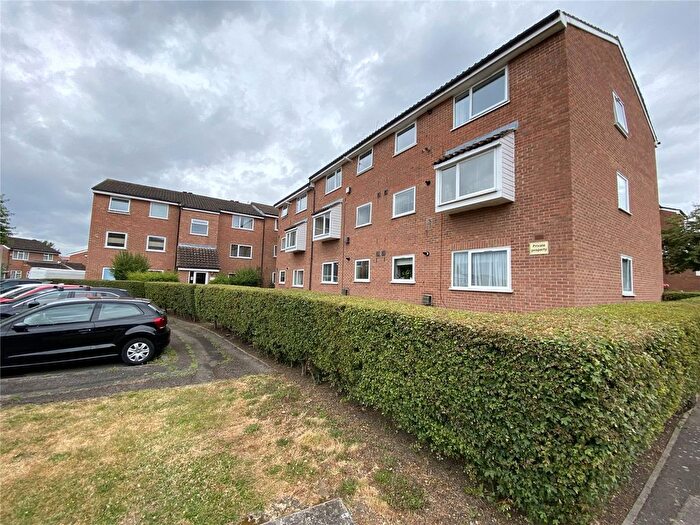 1 Bedroom Flat To Rent In Aylsham Drive, Ickenham, UB10